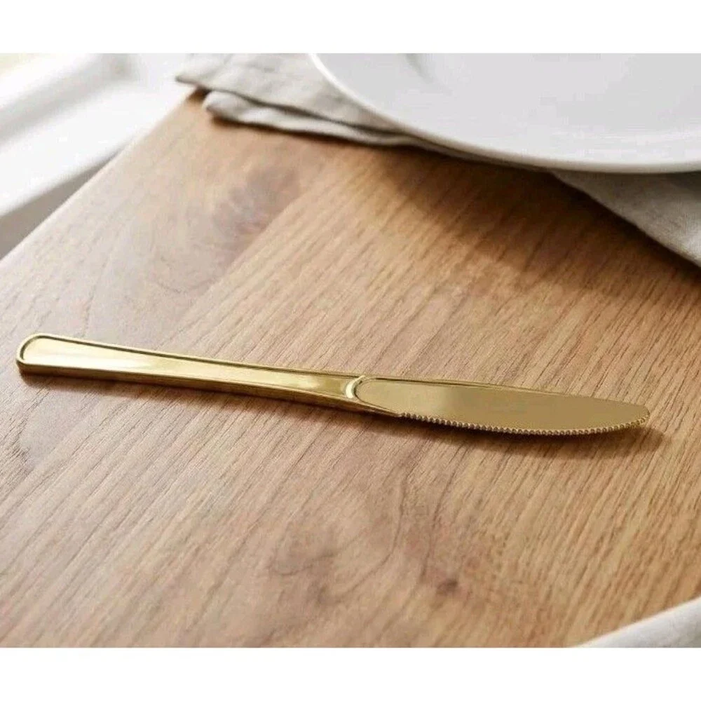 Party Essentials 50 Gold Heavy Duty Plastic Knives – Disposable Cutlery